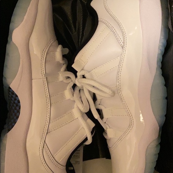Air Jordan 11
